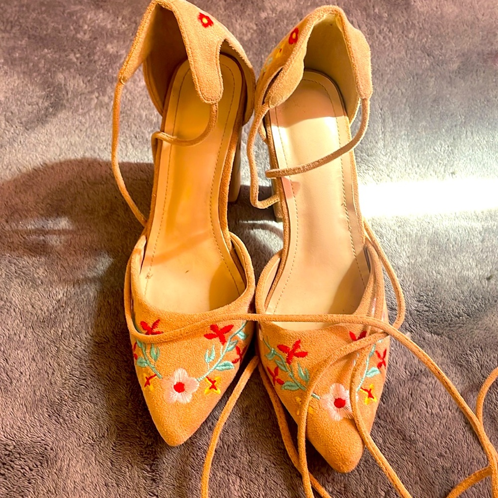 Flower high heels